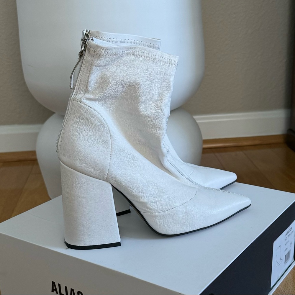 Alias Mae Ahnika Leather Pointed Toe Ankle Boots - Picture 3 of 5